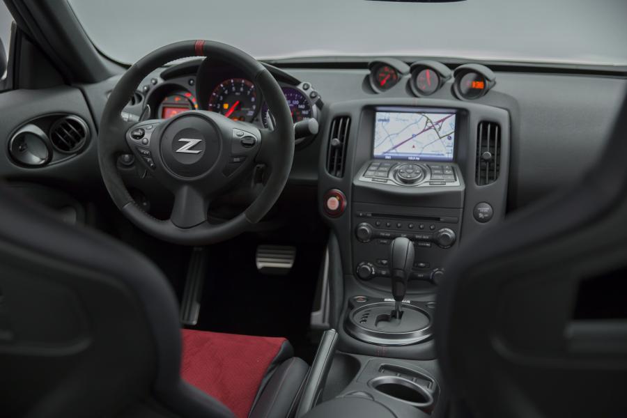  Nissan 370Z Nismo 2015 года  (US) (фото 57 из 62)